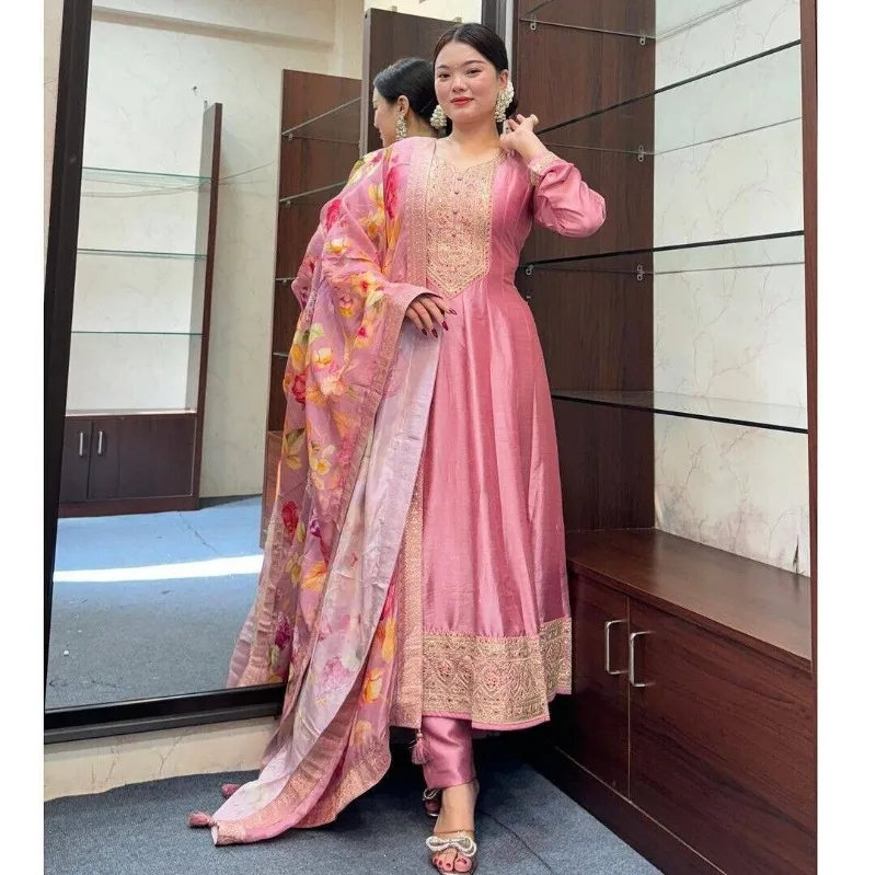 Pink Salwar Kameez Embroidered Collar Decoration for Traditional Indian Ethnic Costumes