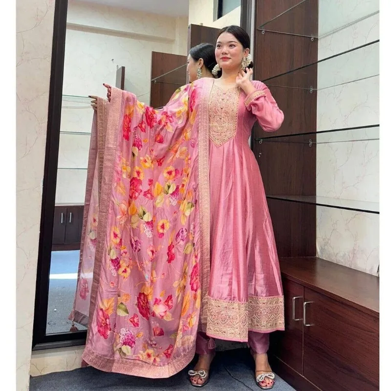 Pink Salwar Kameez Embroidered Collar Decoration for Traditional Indian Ethnic Costumes