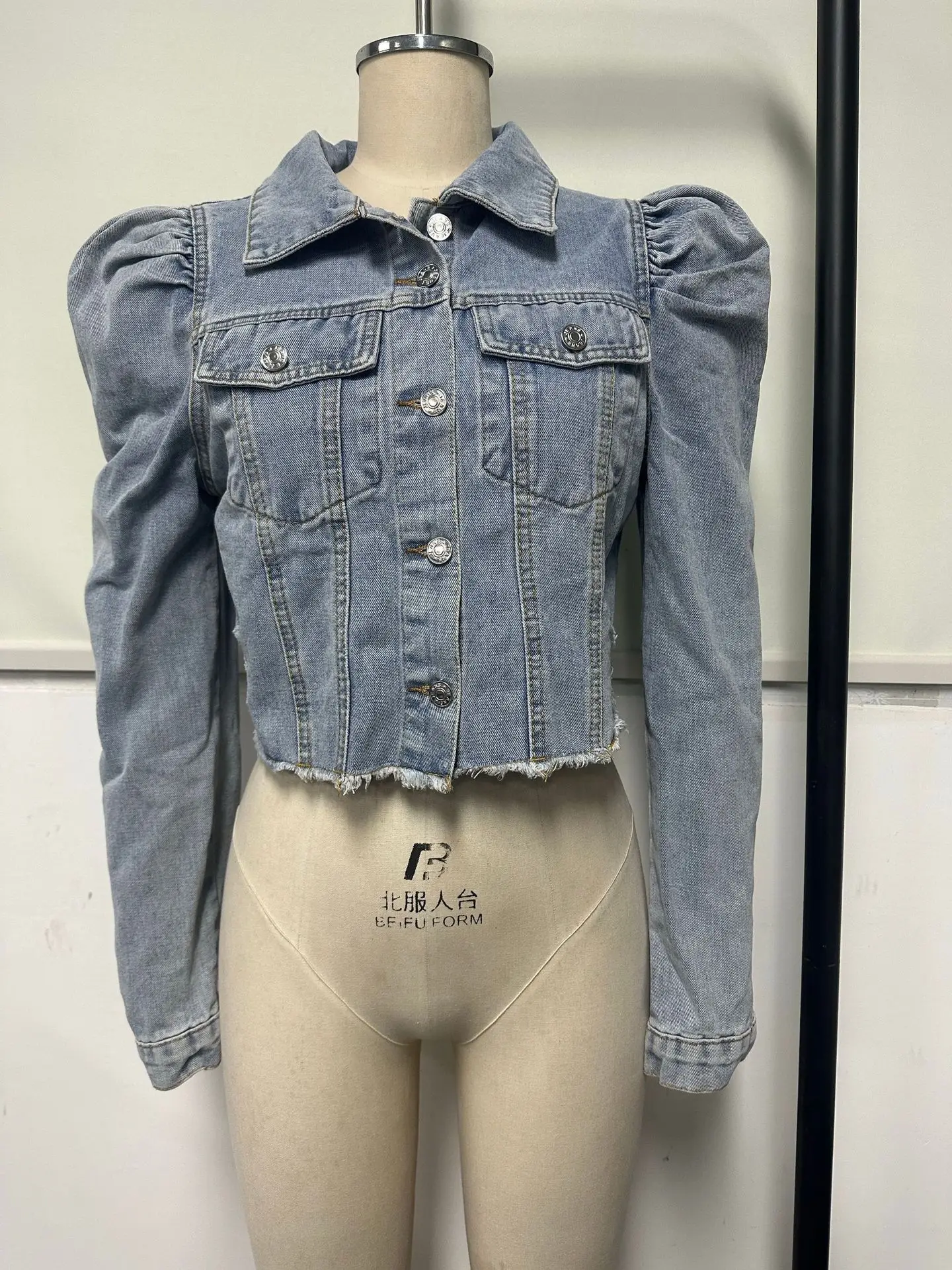 Sping Denim Coat Women Short Coats Turn Down Collar Jackets Single Breasted Open Stitch Jeans Y2k Streetwear Outerwear 2025 Sping Denim Coat Women Short Coats Turn Down Collar Jackets Single Breasted Open Stitch Jeans Y2k Streetwear Outerwear 2025