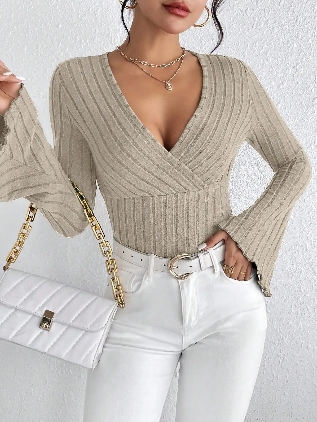Women's Fall and Winter Long-sleeved Tops, V-neck Sexy Slim Striped Women's Tops, Long-sleeved T-shirt Knitted Bottoming Shirt Women's Fall and Winter Long-sleeved Tops, V-neck Sexy Slim Striped Women's Tops, Long-sleeved T-shirt Knitted Bottoming Shirt