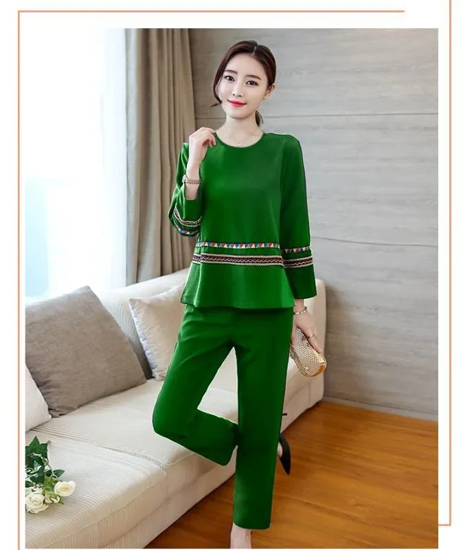 New Spring-Autumn Fashion Plus Size Loose Fit Sweatshirt Casual Slimming 2-Piece Set Trendy Mother's Attire New Spring-Autumn Fashion Plus Size Loose Fit Sweatshirt Casual Slimming 2-Piece Set Trendy Mother's Attire