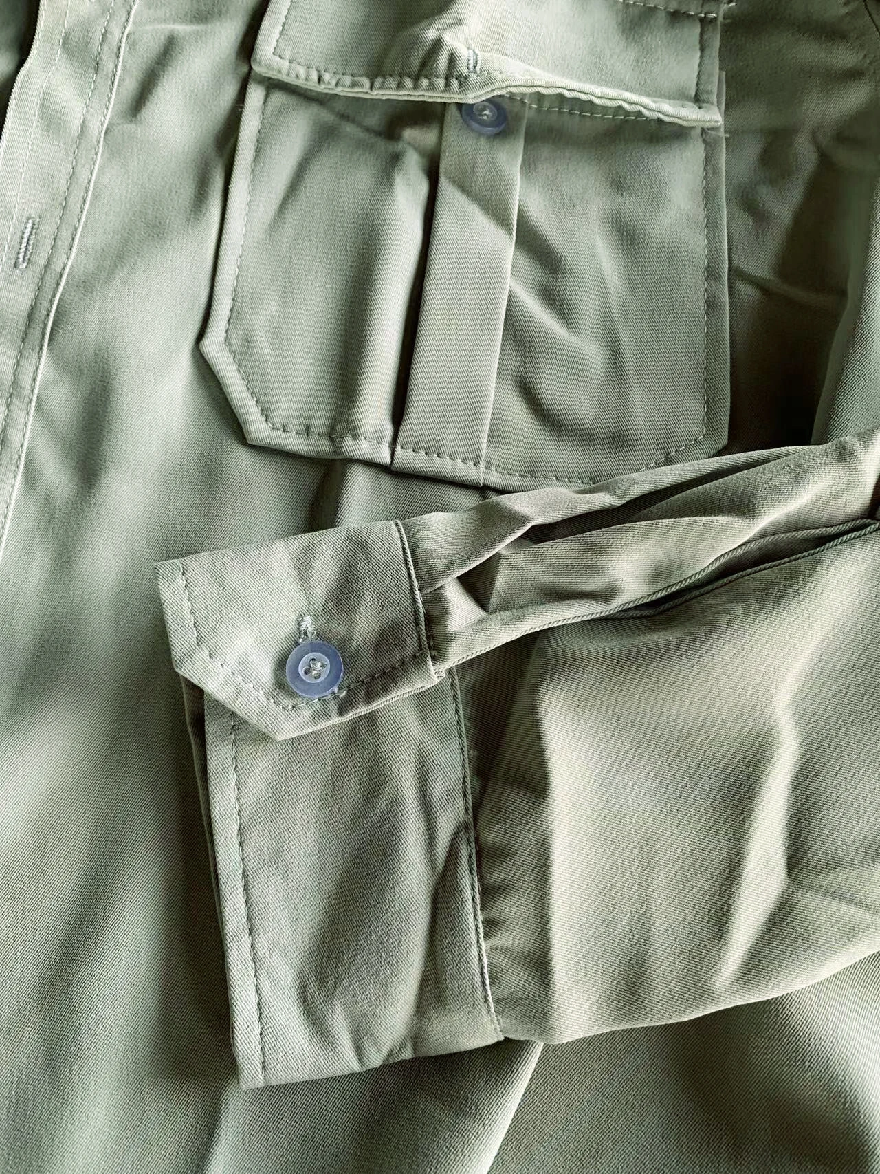 Spring/Summer European and American Men's Shirts with Multiple Pockets, Casual Slim Fit, Long sleeved Workwear Top