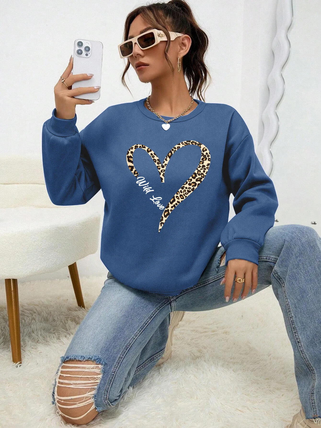 Leopard Wild Heart Pattern Print Female Sweatshirt Street Fur-Liner Pullovers Hipster Clothing All-Match Crewneck Tracksuit Leopard Wild Heart Pattern Print Female Sweatshirt Street Fur-Liner Pullovers Hipster Clothing All-Match Crewneck Tracksuit