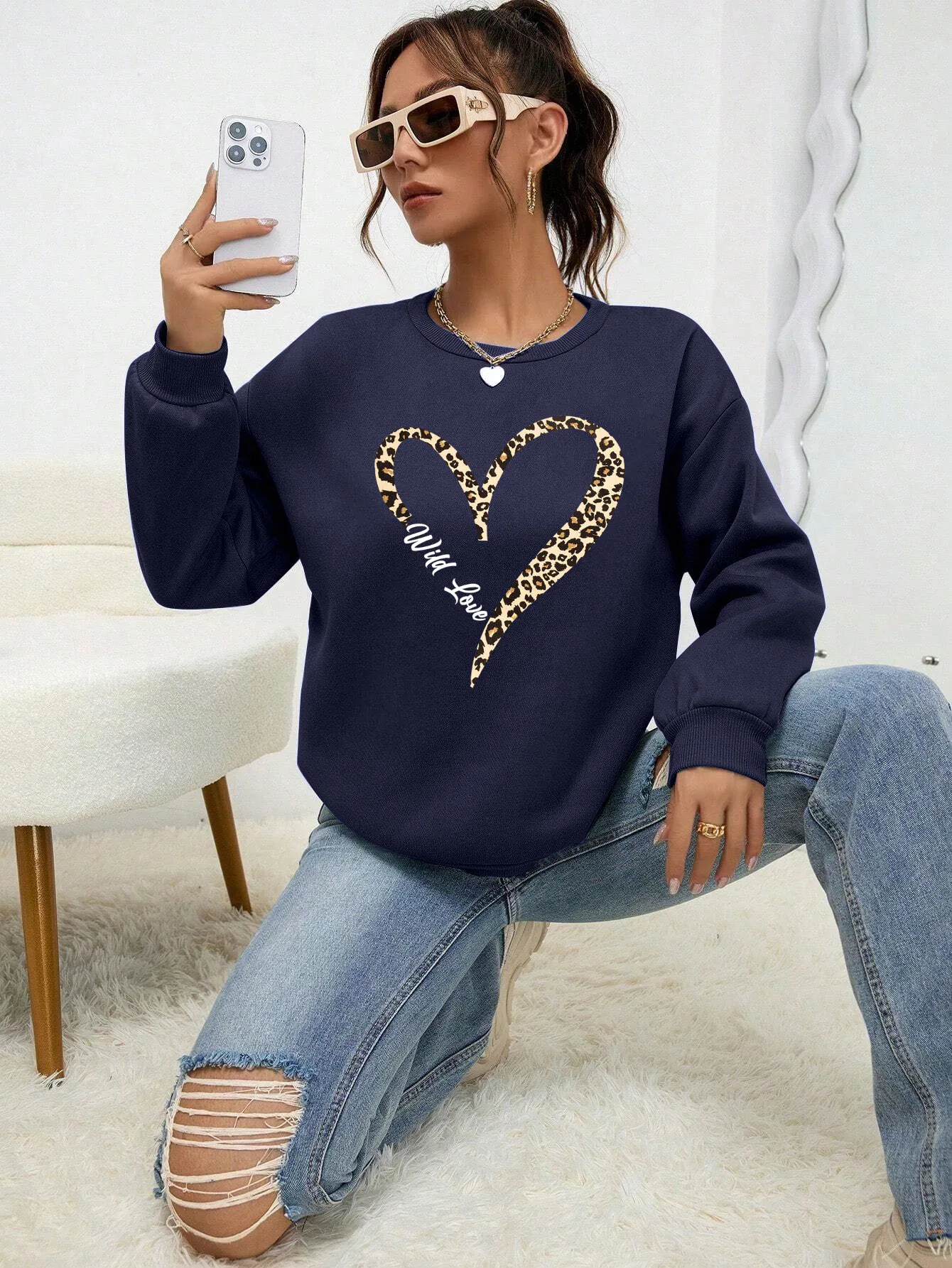 Leopard Wild Heart Pattern Print Female Sweatshirt Street Fur-Liner Pullovers Hipster Clothing All-Match Crewneck Tracksuit Leopard Wild Heart Pattern Print Female Sweatshirt Street Fur-Liner Pullovers Hipster Clothing All-Match Crewneck Tracksuit