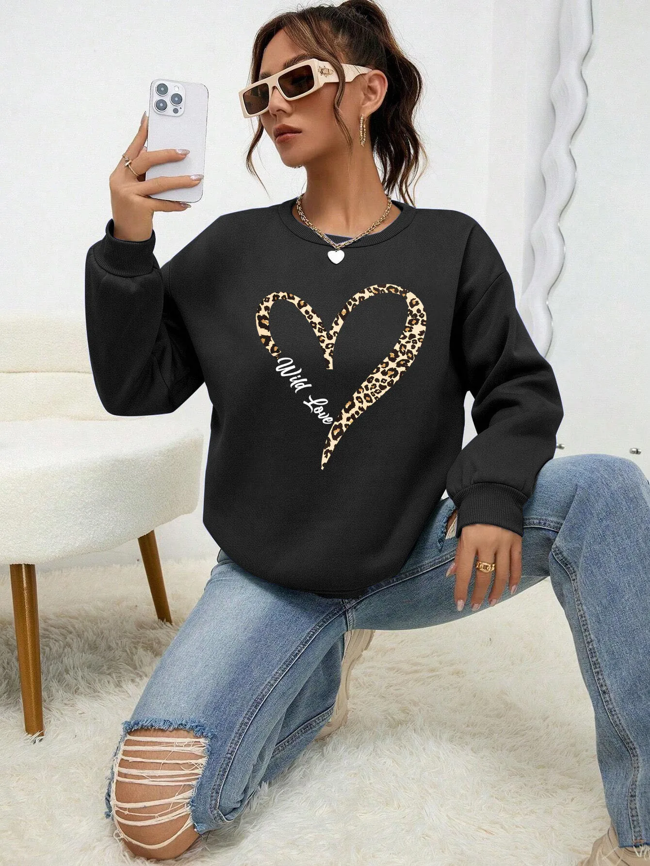 Leopard Wild Heart Pattern Print Female Sweatshirt Street Fur-Liner Pullovers Hipster Clothing All-Match Crewneck Tracksuit Leopard Wild Heart Pattern Print Female Sweatshirt Street Fur-Liner Pullovers Hipster Clothing All-Match Crewneck Tracksuit