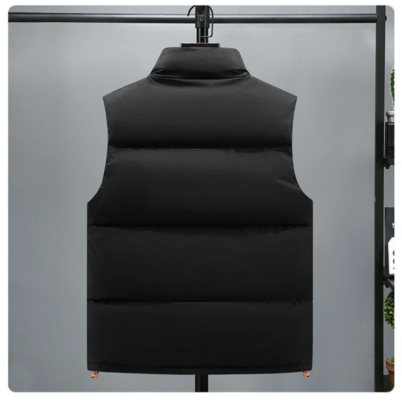 Men's Embroidered Warm Vest Vest for Autumn and Winter, New Luxurious and Fashionable Casual Outdoor Windproof Sleeveless Jacket
