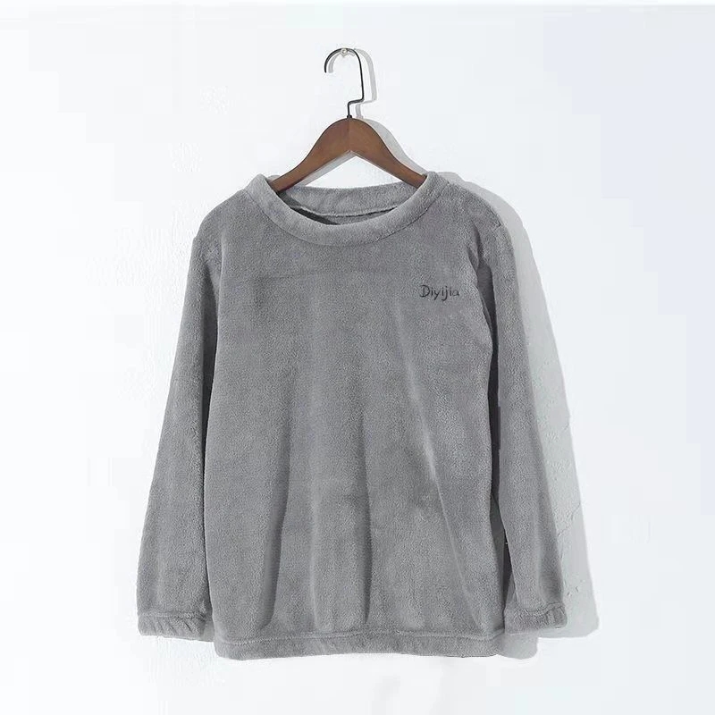 grey top